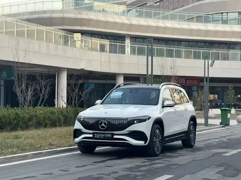 Mercedes-Benz EQB, 2025