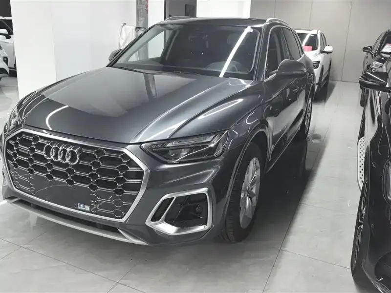Audi Q5L, 2021