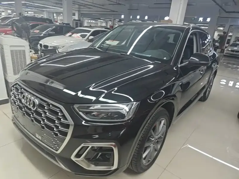 Audi Q5L, 2022