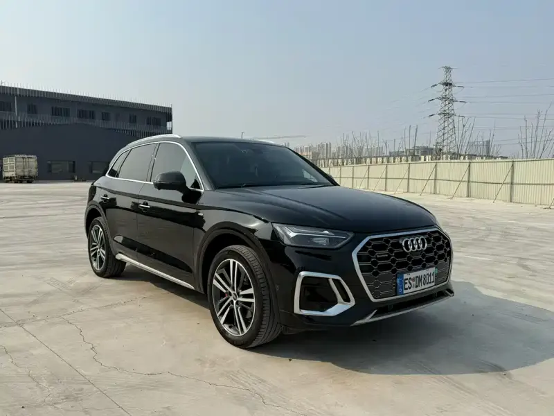 Audi Q5L, 2022