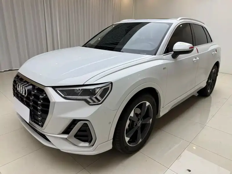 Audi Q3, 2022