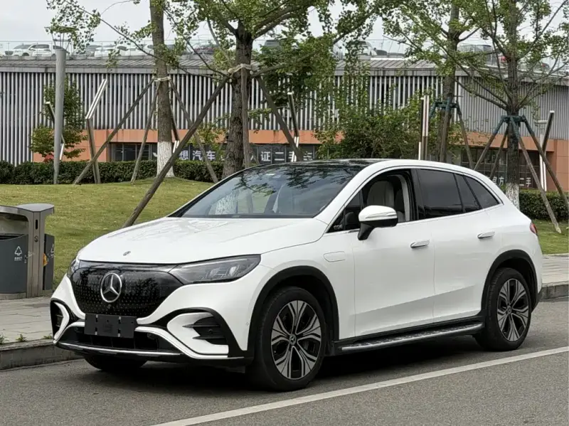 Mercedes-Benz EQE SUV, 2023