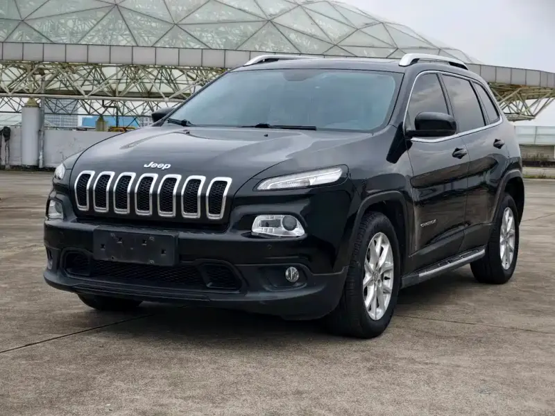 Jeep Cherokee, 2016