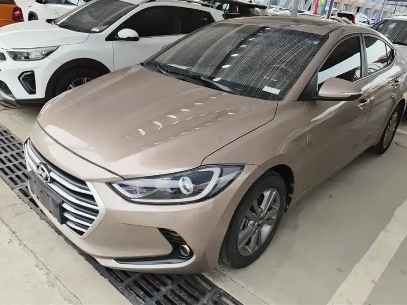 Hyundai Elantra, 2019