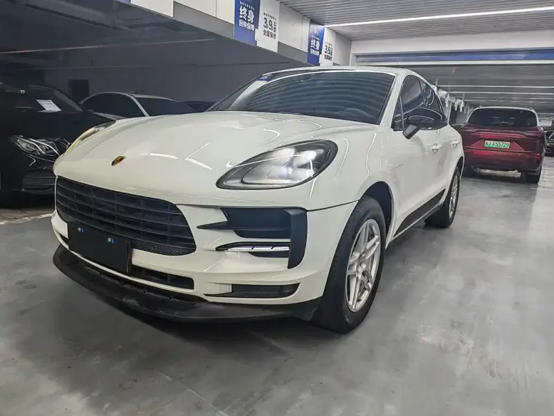 Porsche Macan, 2021