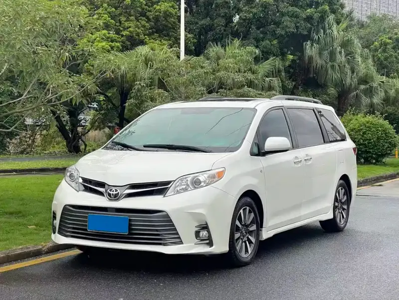 Toyota Sienna, 2019