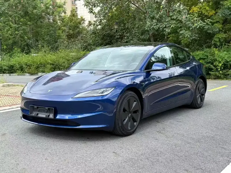 Tesla Model 3, 2024