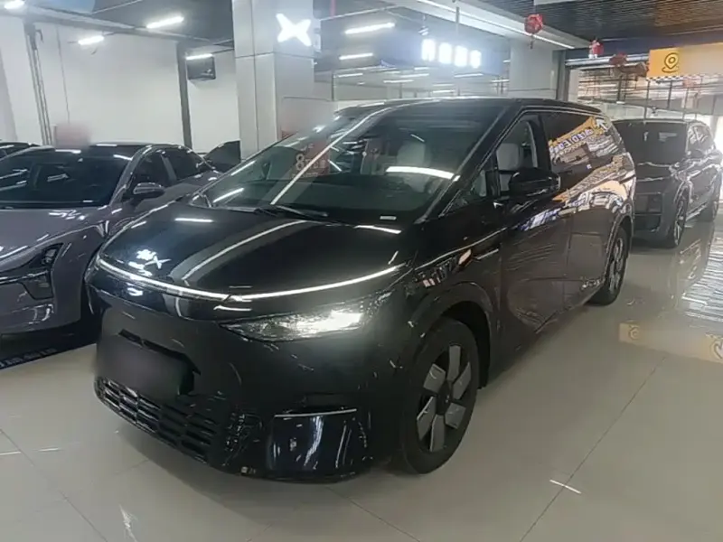 XPeng X9, 2024