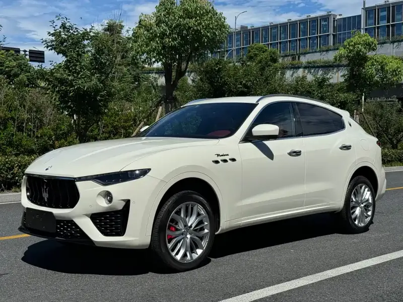 Maserati Levante, 2022