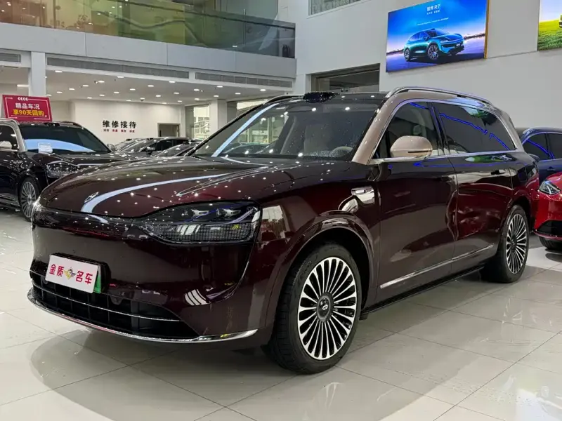 AITO M9, 2025