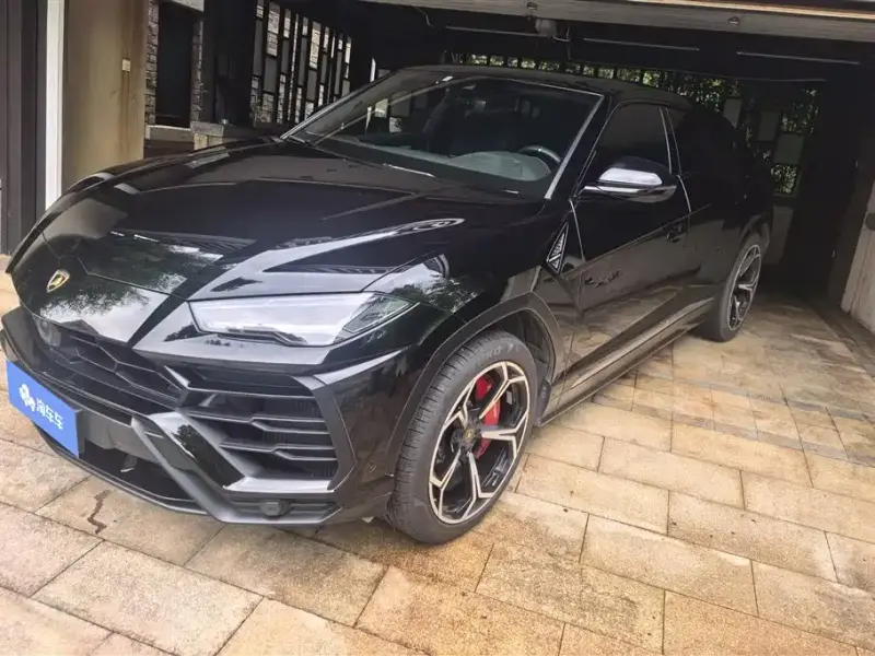Lamborghini Urus, 2021