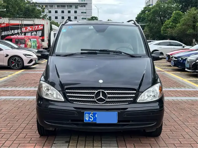 Mercedes-Benz Viano, 2010