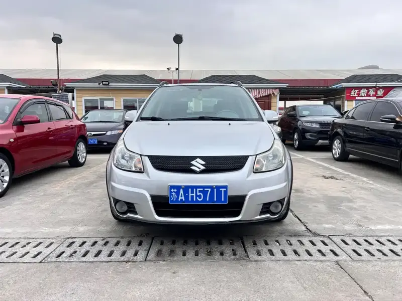 Suzuki SX4, 2010