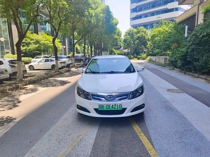 BYD e5, 2017