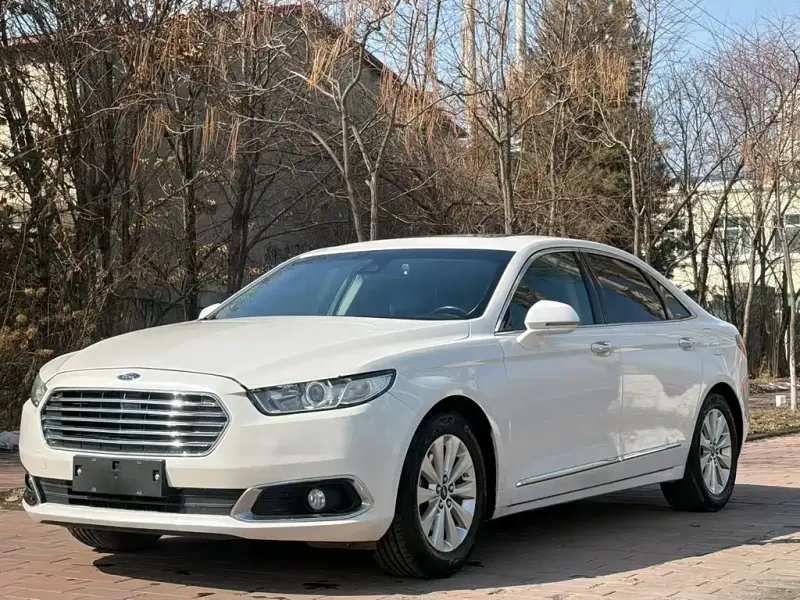 Ford Taurus, 2017