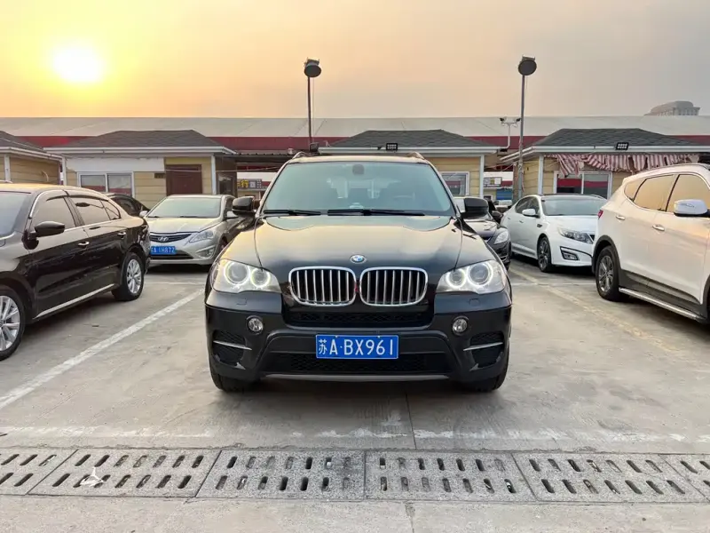 BMW X5 (Import), 2013