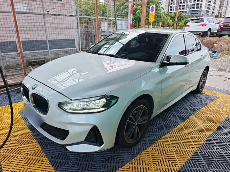 BMW 1 Series, 2021