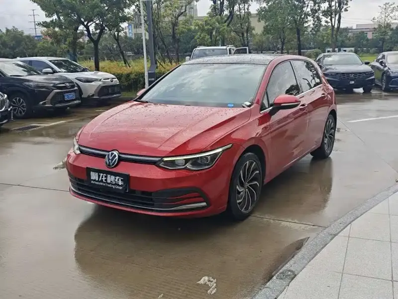 Volkswagen Golf, 2021
