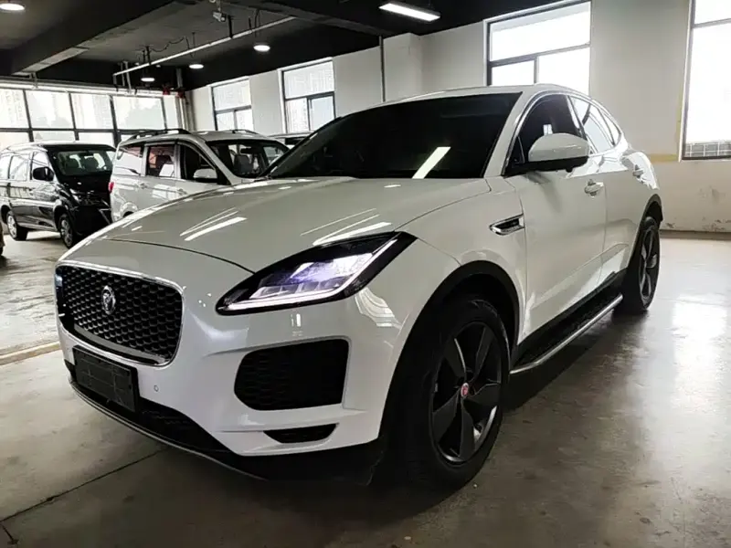 Jaguar E-PACE, 2021
