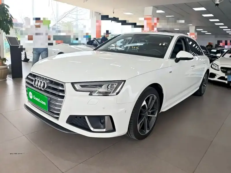 Audi A4L, 2020
