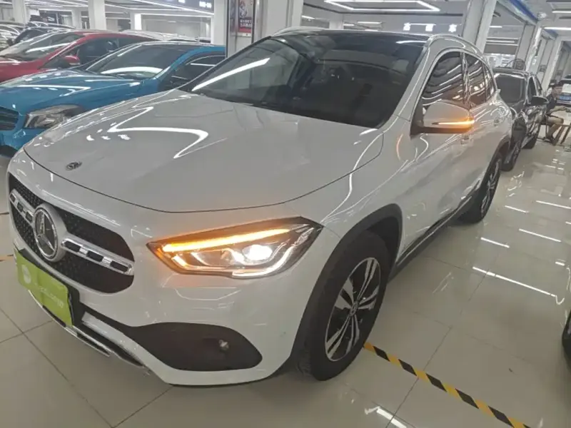 Mercedes-Benz GLA, 2021