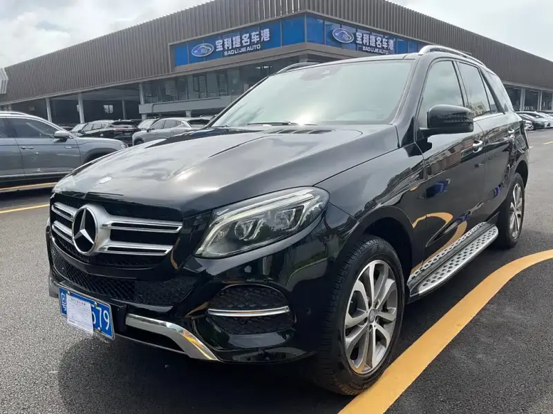 Mercedes-Benz GLE( ), 2017