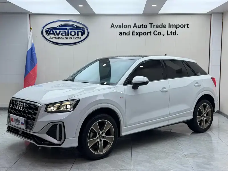 Audi Q2L, 2022