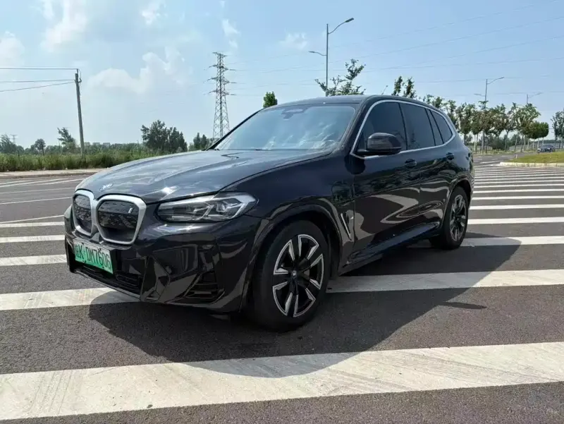 BMW iX3, 2024