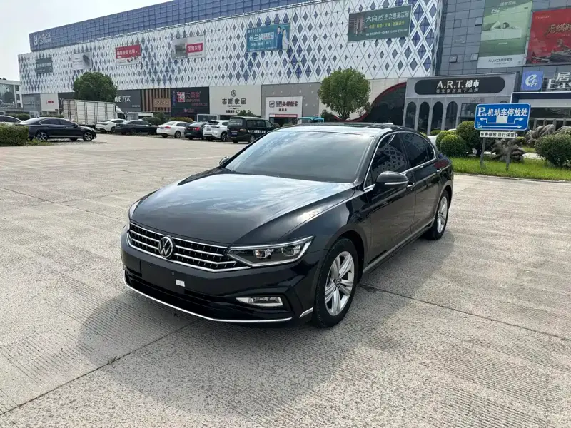 Volkswagen Magotan, 2025