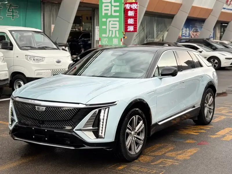 Cadillac Lyriq, 2023