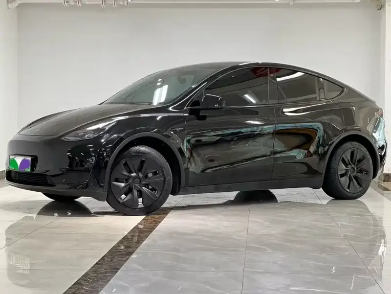 Tesla Model Y, 2023