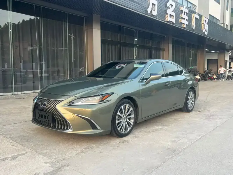 Lexus ES, 2018