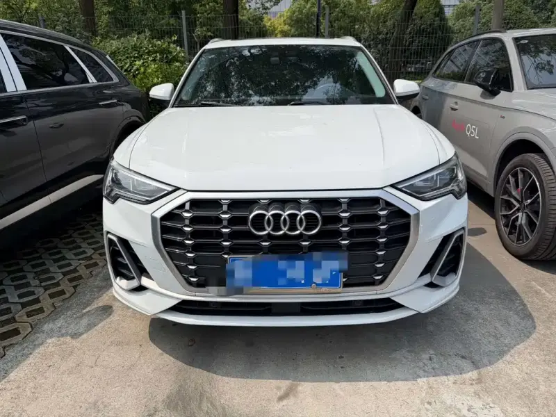 Audi Q3, 2022