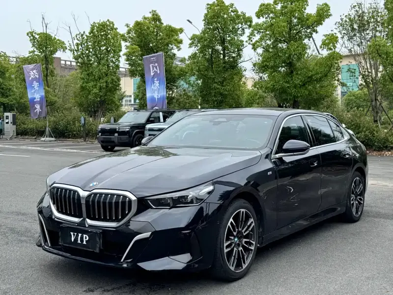 BMW 5 Series, 2024