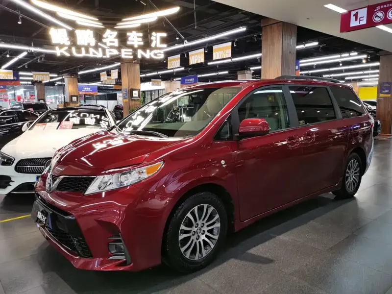 Toyota Sienna, 2019