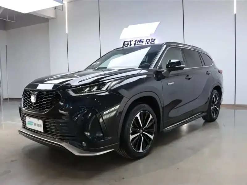 Toyota Crown Kluger, 2022
