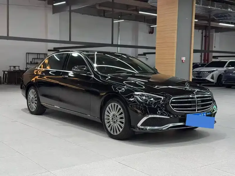 Mercedes-Benz E-Class, 2022
