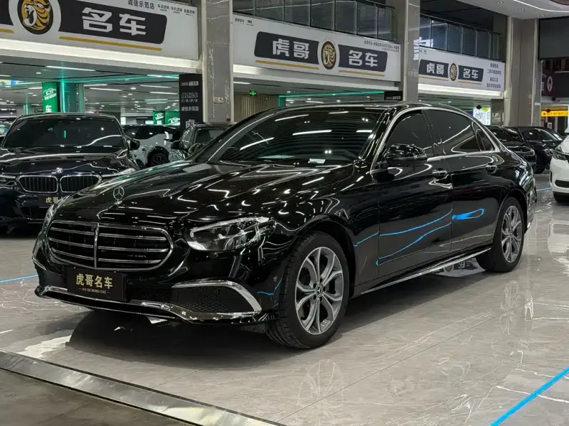Mercedes-Benz E-Class, 2022