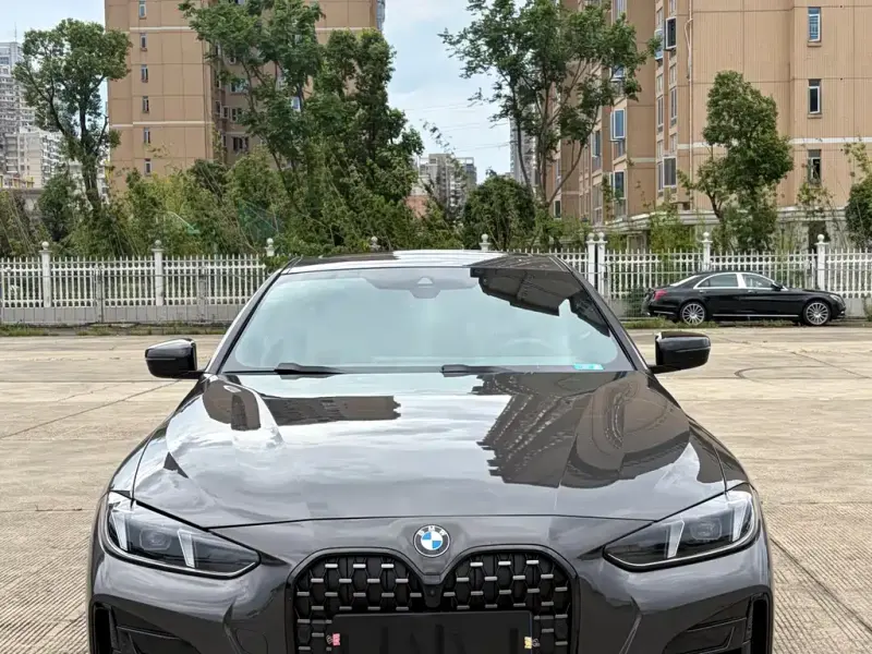 BMW 4 Series, 2025