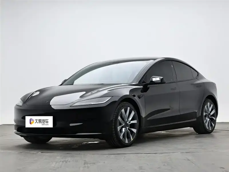 Tesla Model 3, 2026