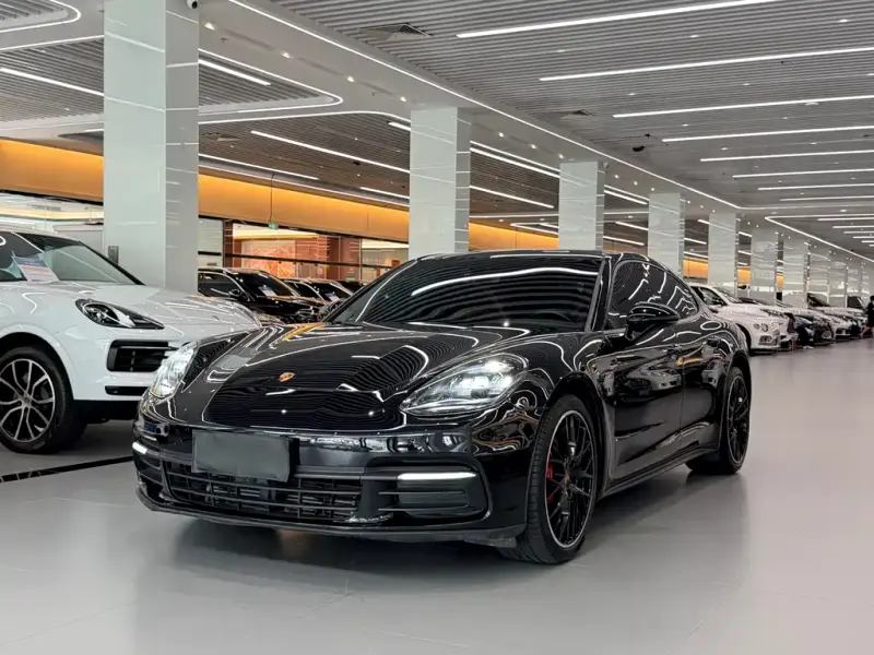 Porsche Panamera, 2019