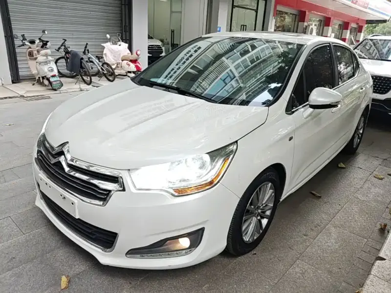 Citroen C4L, 2015