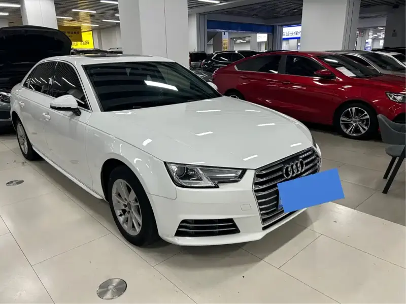 Audi A4L, 2016