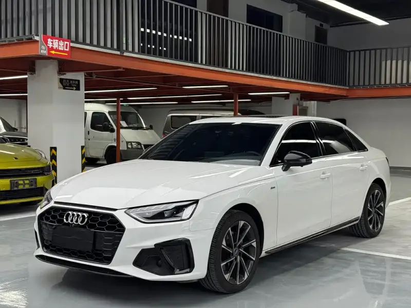 Audi A4L, 2023