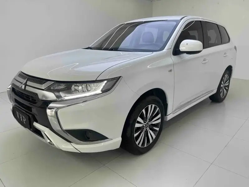 Mitsubishi Outlander, 2021