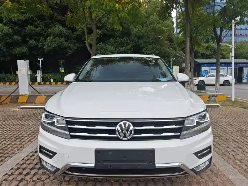 Volkswagen Tiguan L, 2020