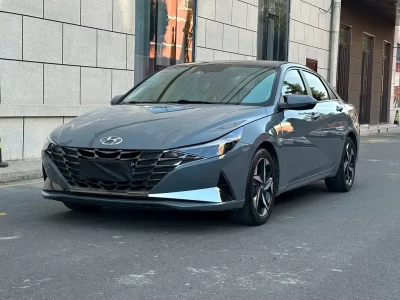 Hyundai Elantra, 2023