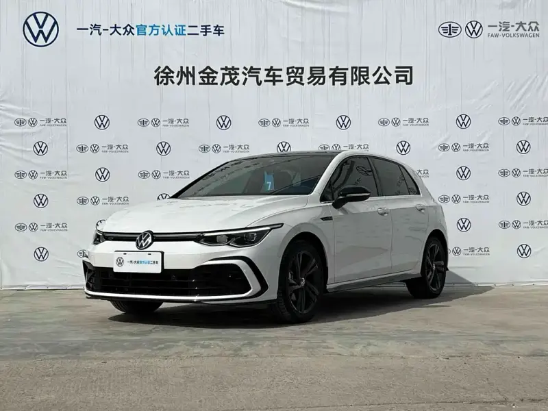 Volkswagen Golf, 2023
