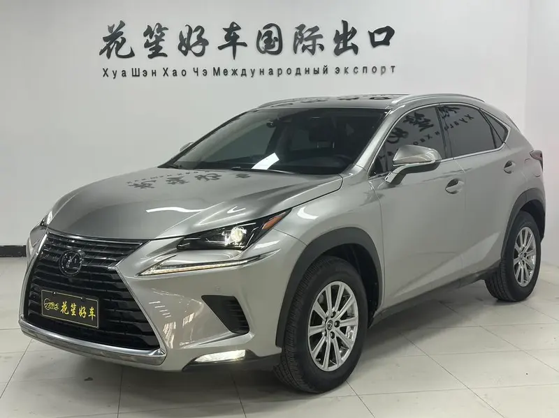 Lexus NX, 2020