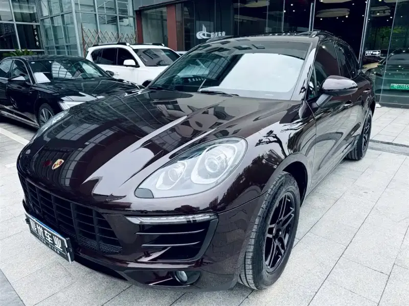 Porsche Macan, 2016